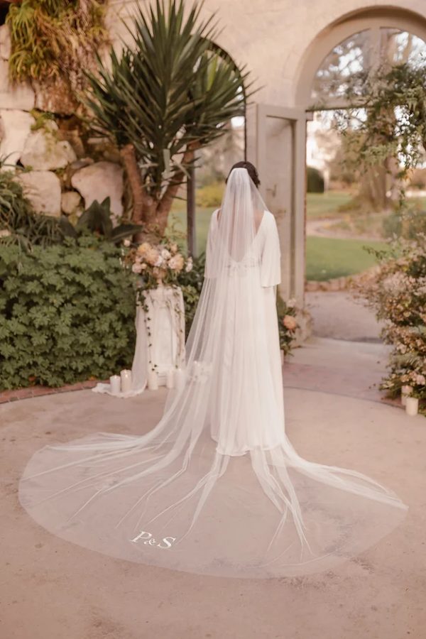 LILIANA | MONOGRAMMED VEIL - Image 5