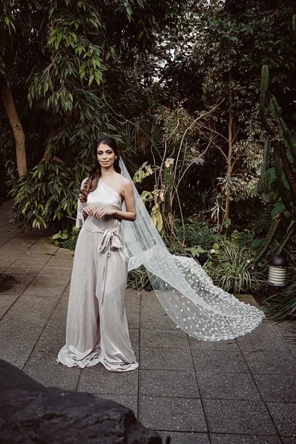 LOUISA | PETAL VEIL - Image 3