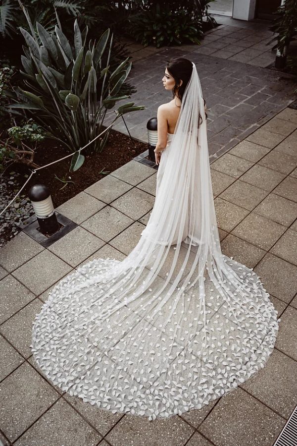 LOUISA | PETAL VEIL - Image 7