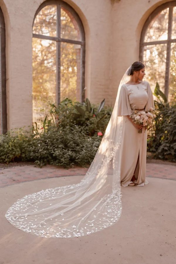 PETRA | PETAL & LEAF VEIL - Image 5