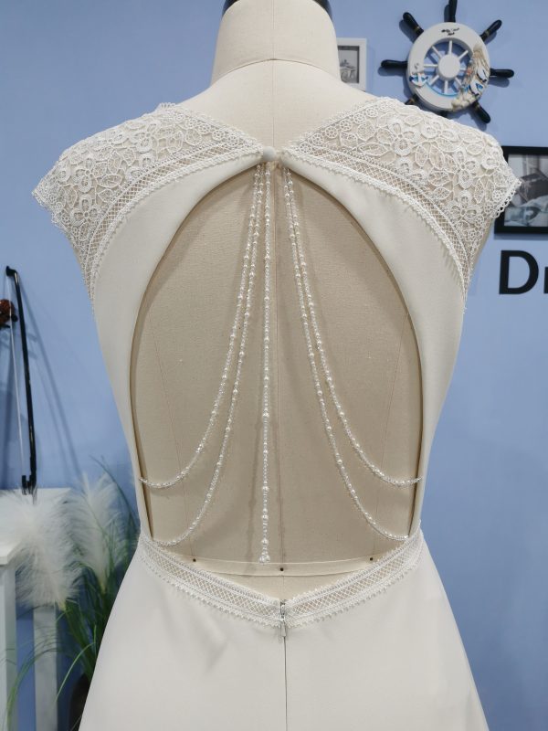 C2112 3 1800px.jpg C2112 - Image 3