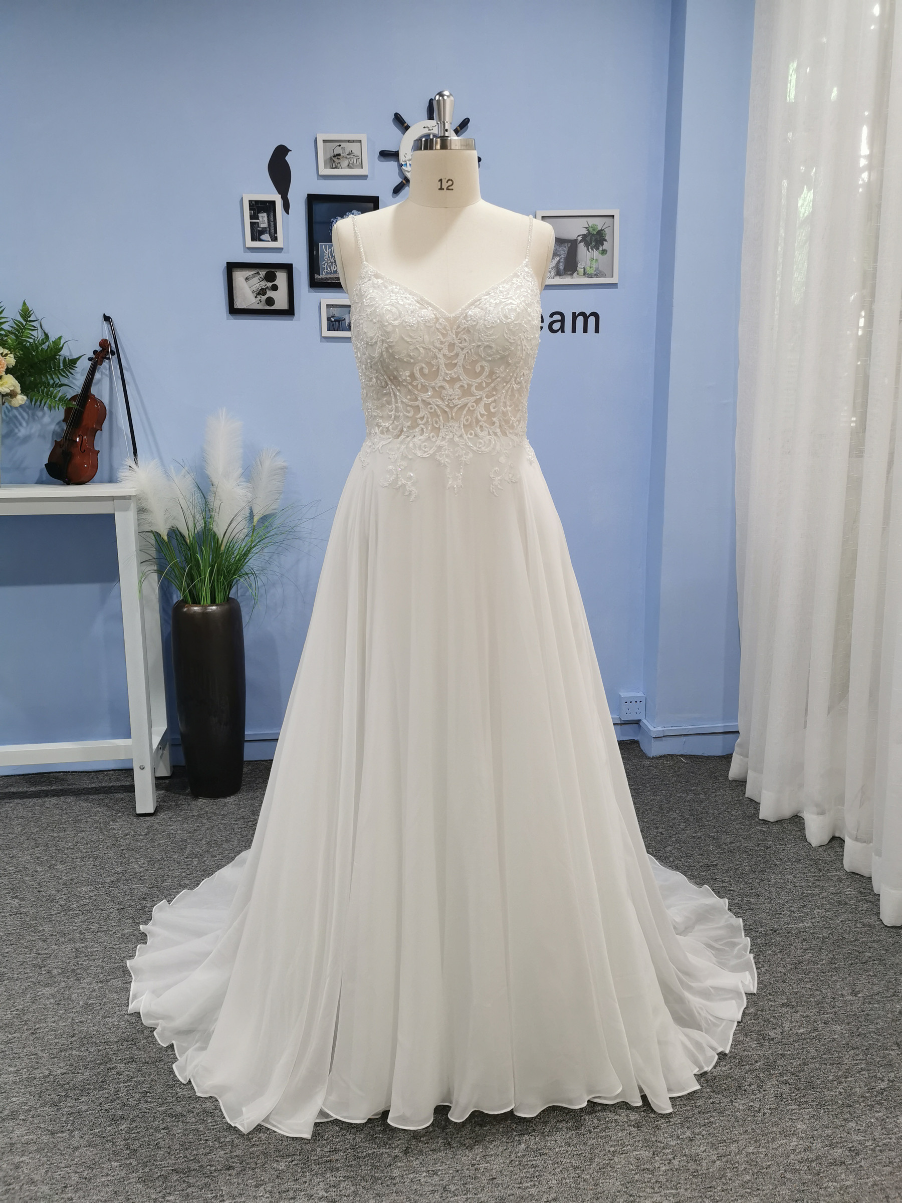 C2123 1 1800px.jpg C2123 - Image 1