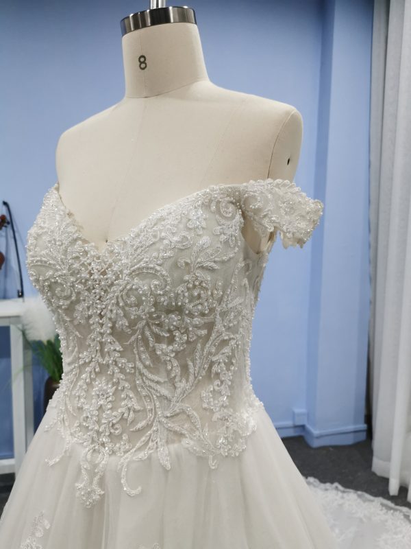 C2130 2 1800px.jpg C2130 - Image 2