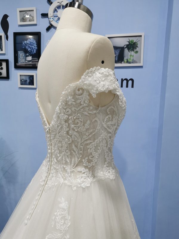 C2130 3 1800px.jpg C2130 - Image 3