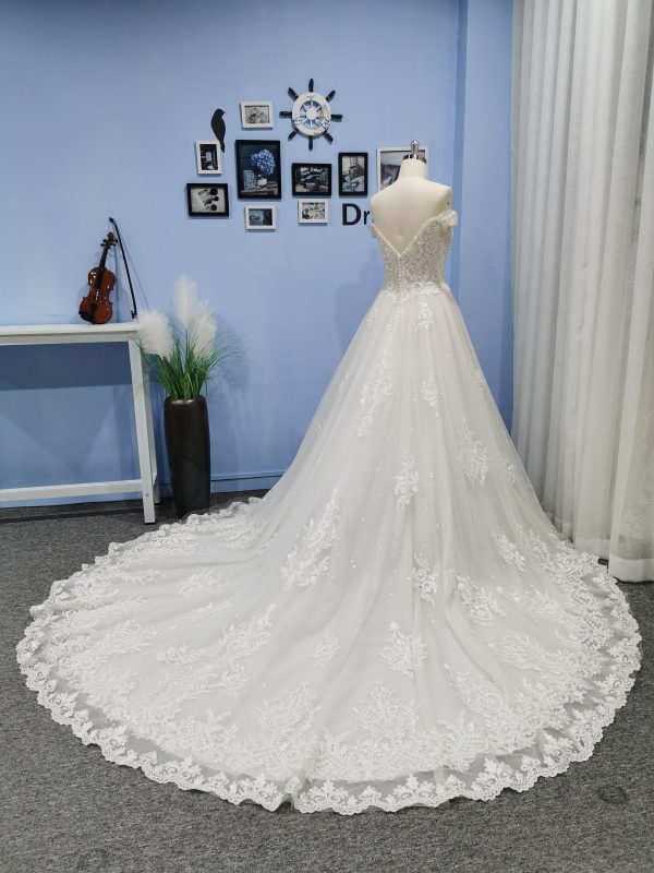 C2130 4 1800px.jpg C2130 - Image 4