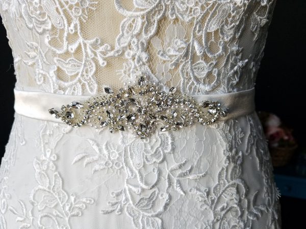 Cap Sleeves Mermaid Lace Wedding Dress,V Neck Beaded Lace Fishtail Wedding Gown, Lace Wedding Dress Wedding Gown - Image 5