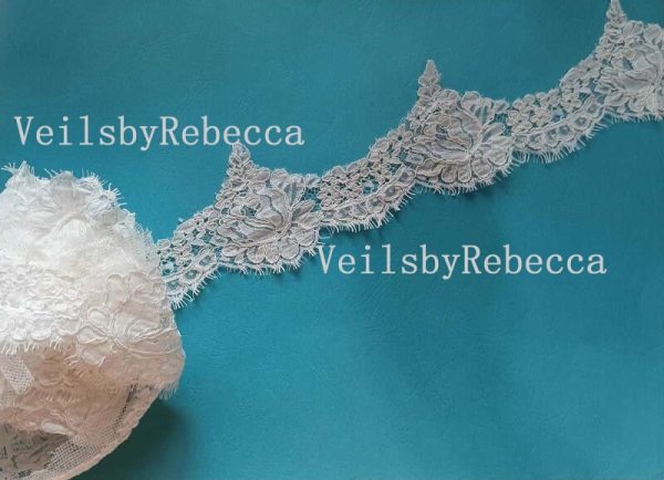 Il Fullxfull.5175841843 P3km.jpg 1 tier Cathedral lace veil with lace from fingertip/wrist length,Partial lace cathedral wedding veil, long cathedral lace veil V638 - Image 3