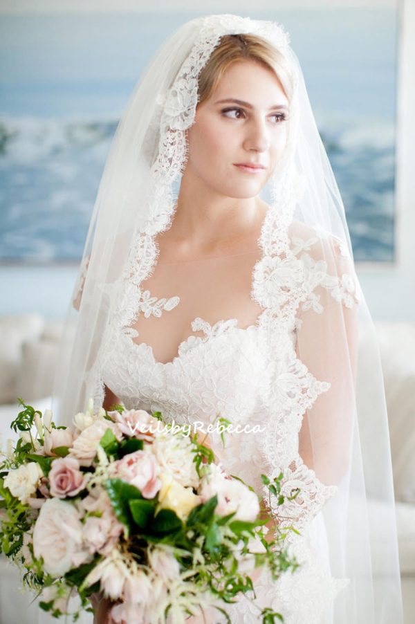 Il Fullxfull.5659405002 Ofcj.jpg 1 tier cathedral Spanish Mantilla Catholic wedding veil, 1st Communion Mantilla bridal Veil V621L - Image 4