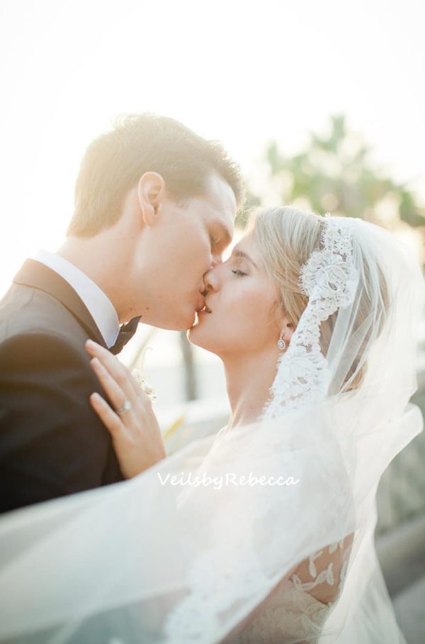 Il Fullxfull.5707458459 Dl9f.jpg 1 tier cathedral Spanish Mantilla Catholic wedding veil, 1st Communion Mantilla bridal Veil V621L - Image 6