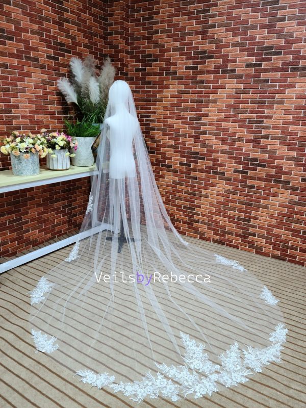 Il Fullxfull.5883813080 Hizl.jpg 1 tier ivory sparking scattered beading floral lace appliques cathedral wedding veil, long beading lace bridal veil S463 - Image 6