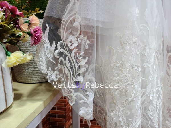 Romantic 2 tiers drop floating fingertip sequins vines lace appliques bridal wedding veil S471 - Image 5