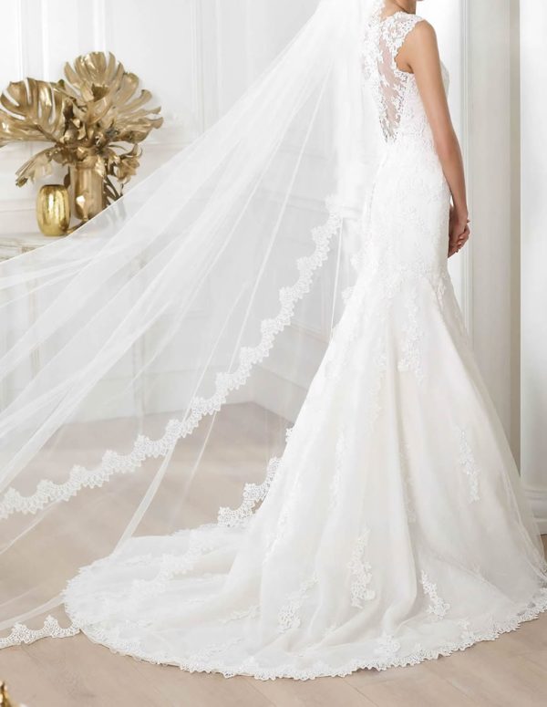 Boho Venice Lace Veil-1 tier scalloped lace cathedral veil,slim Guipure lace veil, Bohomian Mantilla Lace veil,Vintage lace Veil 624 - Image 4