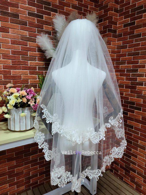 2 detachable tiers sparking sequins vines lace appliques short fingertip wedding veil S474 - Image 3