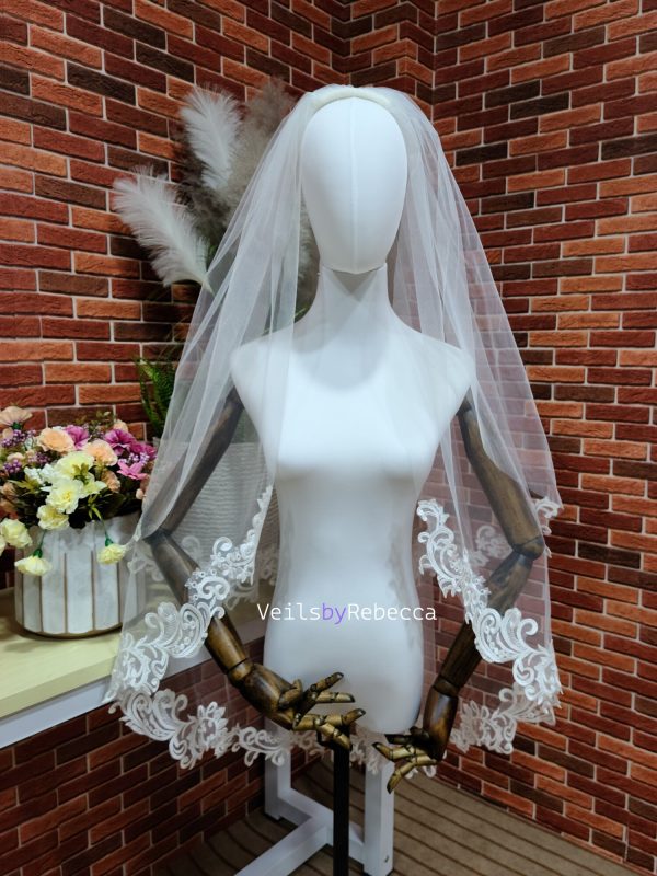 2 detachable tiers sparking sequins vines lace appliques short fingertip wedding veil S474 - Image 2