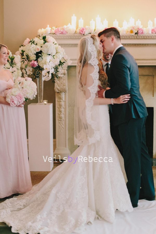 1 tier fingertip mantilla veil,fingertip lace Catholic veil, Alencon lace Spanish veil fingertip,Lace 1st Communion Mantilla Veil V621 - Image 3