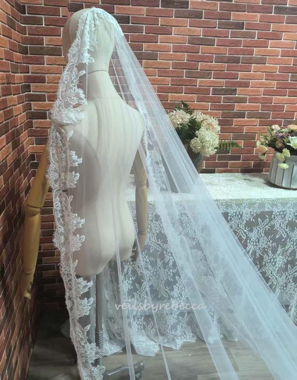 1 tier Chantilly lace appliques scattered Mantilla Wedding Veil, soft tulle Spanish Chantilly Lace Mantilla royal Wedding Veil V680F - Image 4